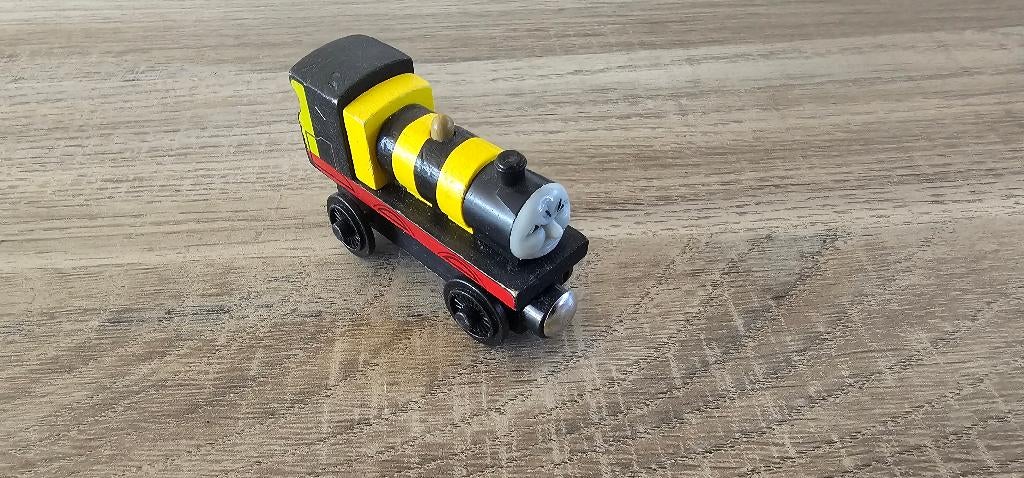 Thomas de trein Hout Busy bee, Kinderen en Baby's, Speelgoed | Thomas de Trein, Ophalen of Verzenden, Zo goed als nieuw