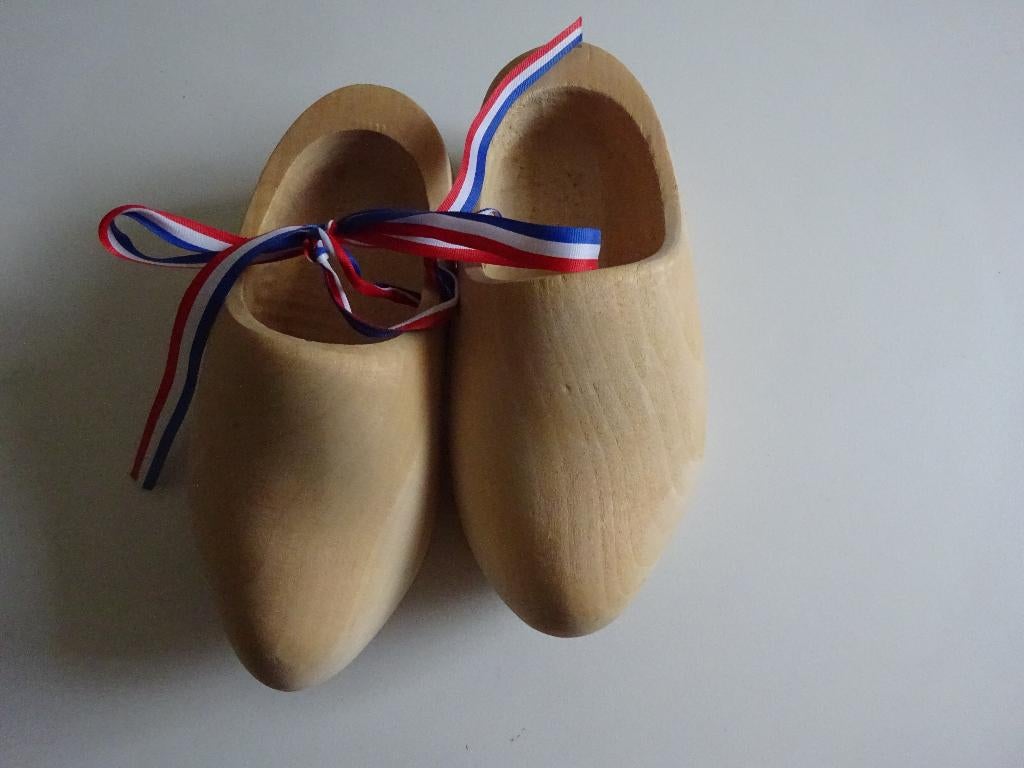 HOUTEN KLOMPJES NIEUW, Kinderen en Baby's, Kraamcadeaus en Geboorteborden, Ophalen of Verzenden, Nieuw