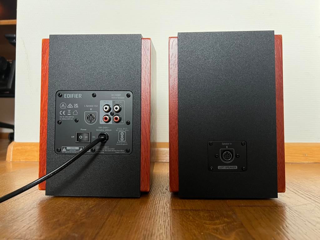 Edifier Studio R1280T 2.0, Ophalen of Verzenden, Zo goed als nieuw, Audiokanaal 2