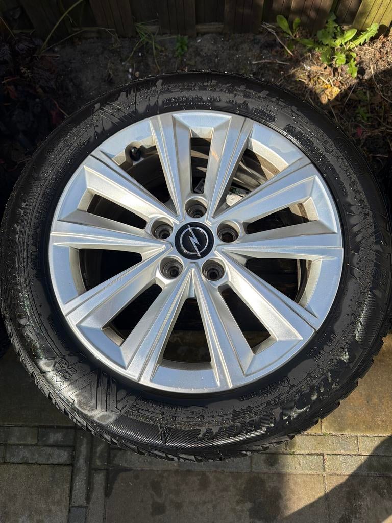 Opel Astra 2022 16 inch velgen met Viking all-season banden, Auto-onderdelen, Banden en Velgen, Ophalen, Gebruikt, 16 inch, Banden en Velgen