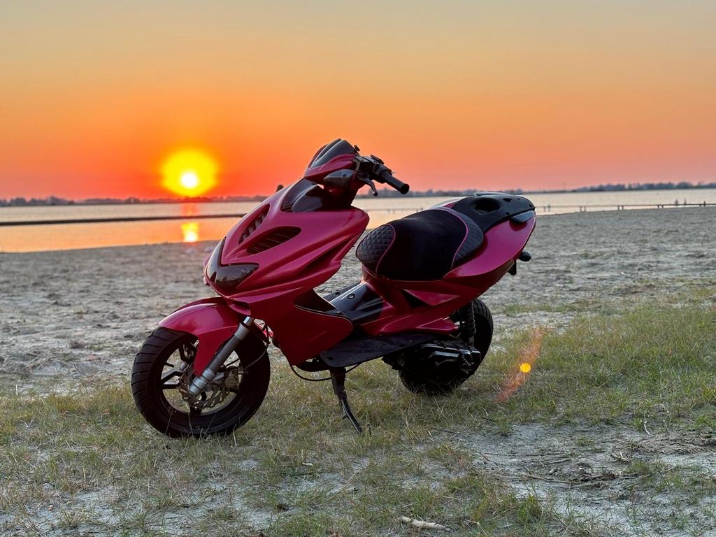 Yamaha Aerox 70cc Full Polini met Gyronetics Velgen, Fietsen en Brommers, Scooters | Yamaha, Ophalen, Tweetakt, Gebruikt, Aerox