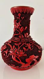 Antieke Chinese Cinnabar Lak Vaas met Vogel- en Bloemmotief, Ophalen of Verzenden
