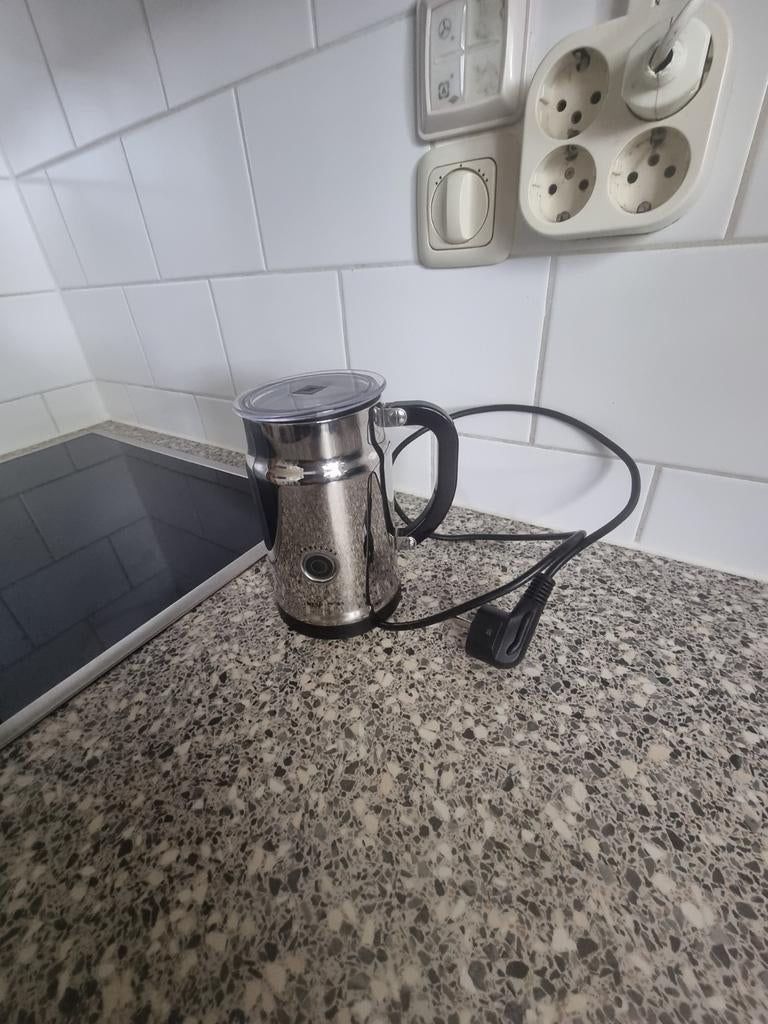 Nespresso Aeroccino 3 Melkopschuimer, Witgoed en Apparatuur, Melkopschuimers, Ophalen of Verzenden, Zo goed als nieuw, Elektrische melkopschuimer