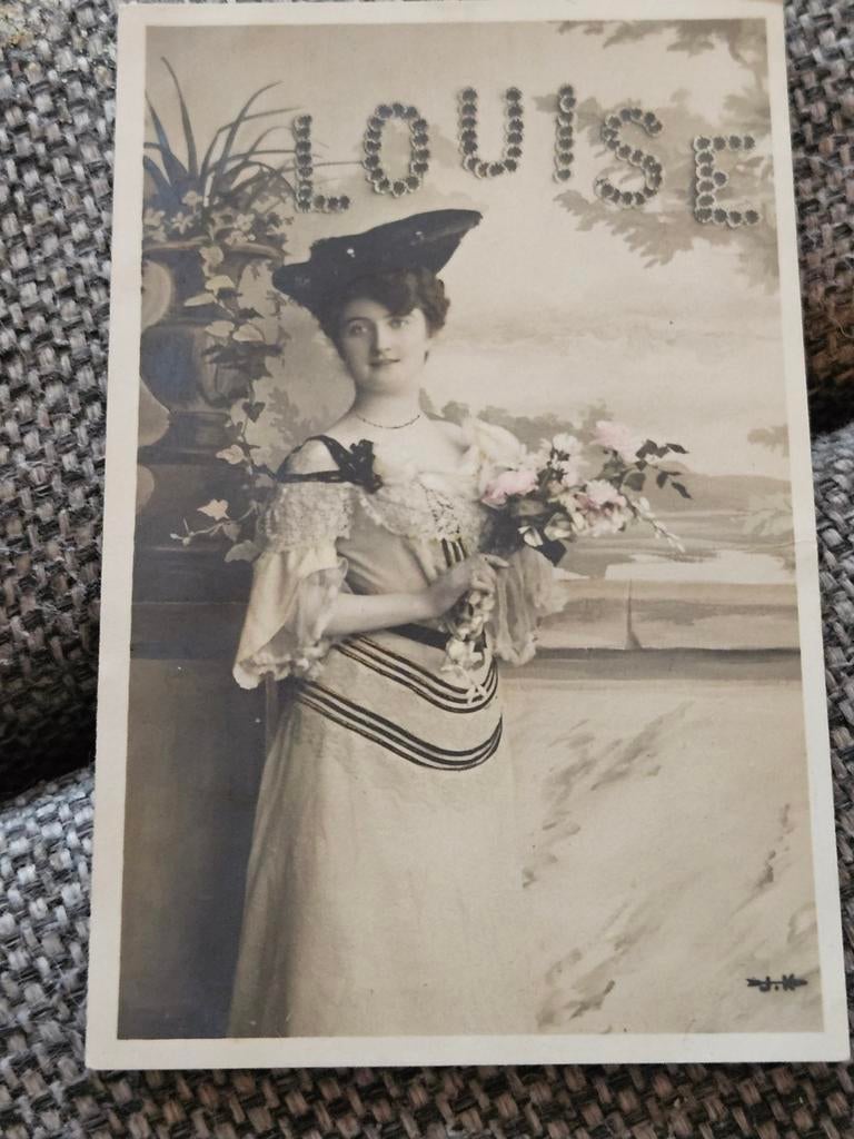 Louise naam ansichtkaart, Ophalen of Verzenden