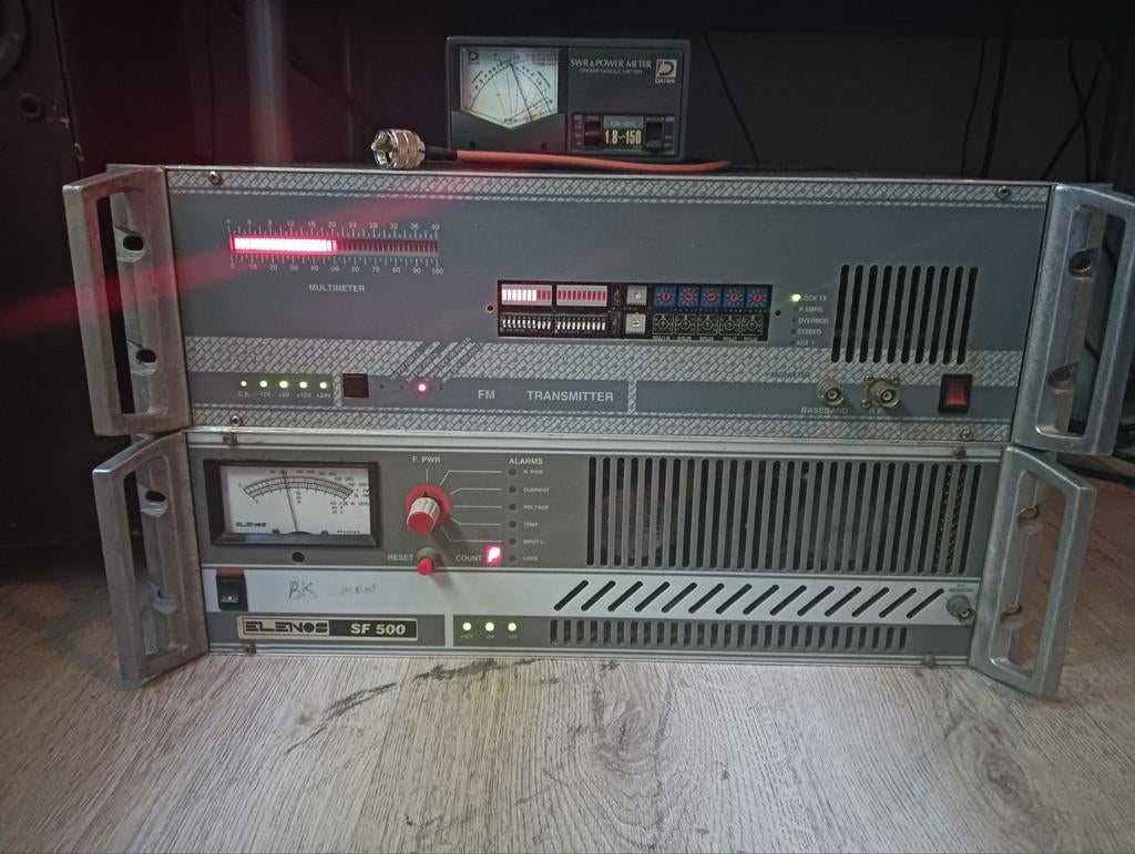 Elenos Stuurzender Elc 40 met Eindtrap Elenos SF 500, Telecommunicatie, Ophalen