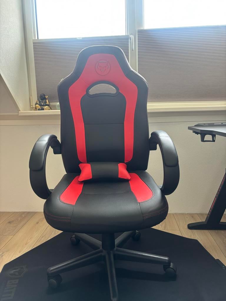 QWARE Gamingstoel Delta - Zwart/Rood, Huis en Inrichting, Ophalen, Zwart, Zo goed als nieuw, Gaming bureaustoel