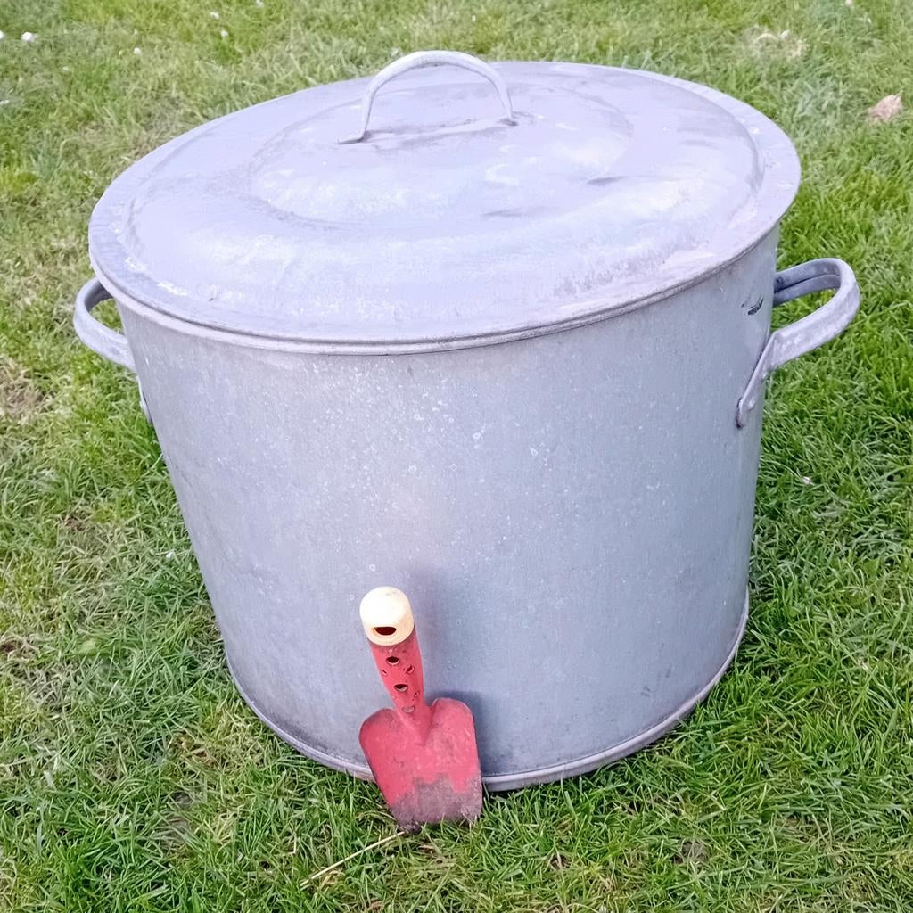 Grote zinken pan/emmer met deksel. Vintage!, Huis en Inrichting, Emmers, Ophalen, Zo goed als nieuw, Zink, Met deksel