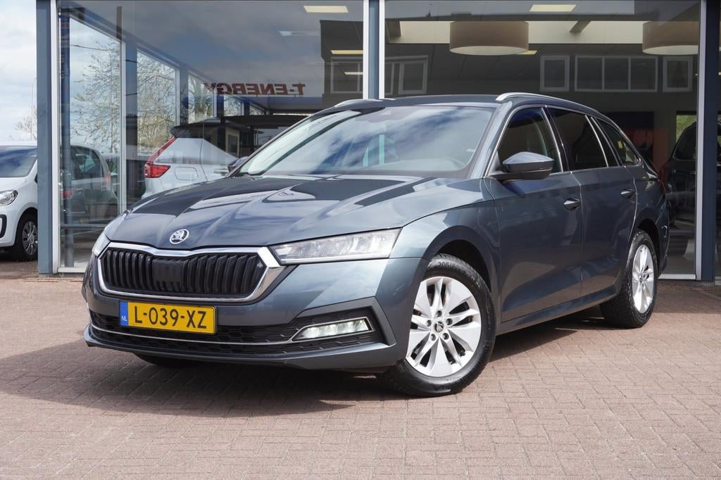 Skoda Octavia Combi 1.0 TSI Business Edition Airco | CarPlay, Auto's, Gebruikt, Euro 6, Origineel Nederlands, Grijs