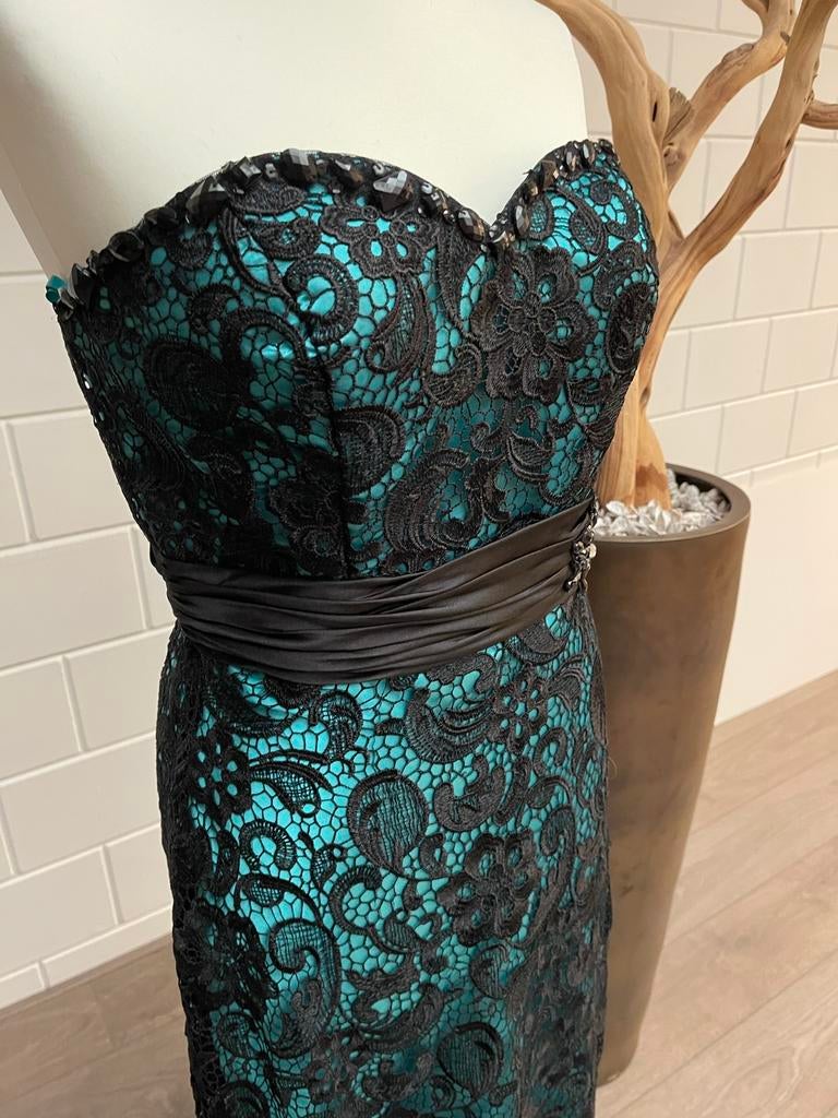 Galajurk extra lang, Kleding | Dames, Gelegenheidskleding, Zo goed als nieuw, Galajurk, Maat 38/40 (M), Zwart, Ophalen of Verzenden