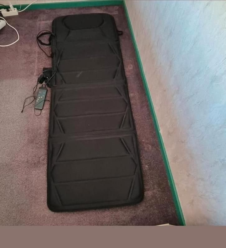 Elektrische massage mat met warmtefunctie, Sport en Fitness, Massageproducten, Zo goed als nieuw, Massagestoel of Kussen, Ophalen