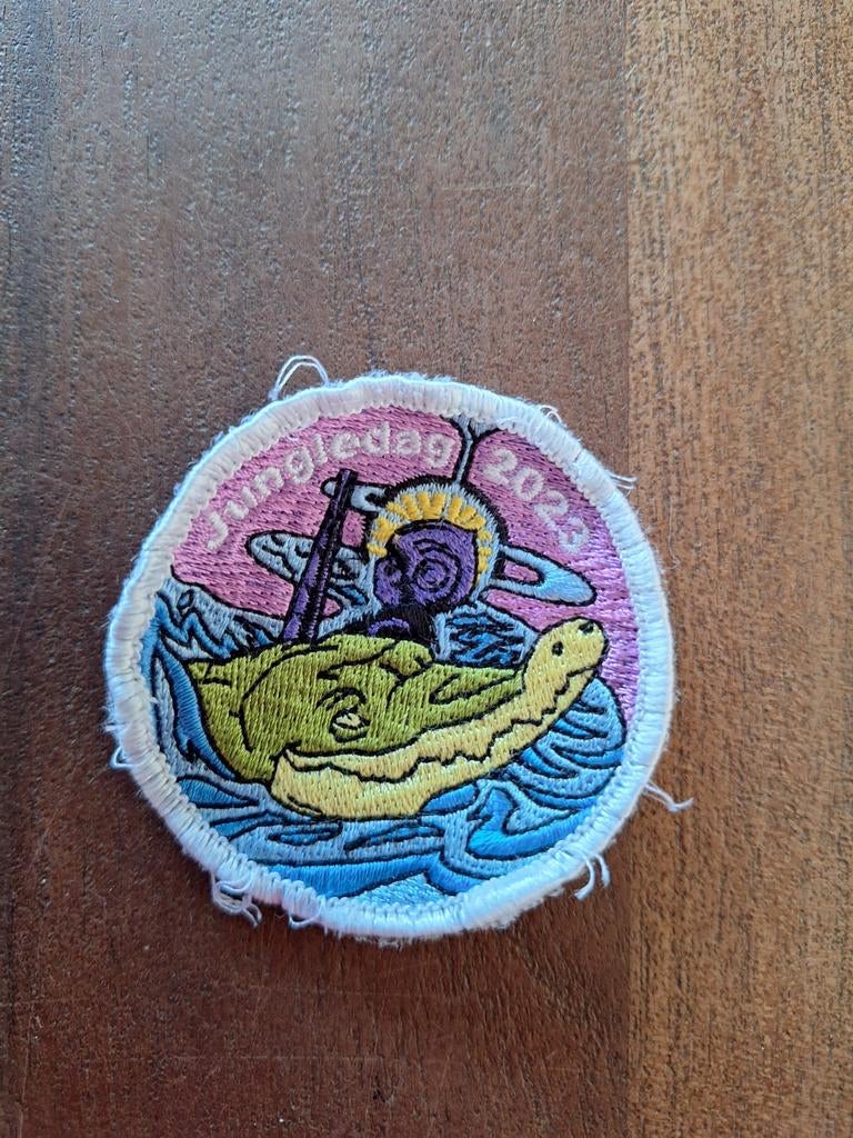 Scouting patch jungledag 2023, Ophalen of Verzenden, Zo goed als nieuw, Embleem, Speld of Insigne
