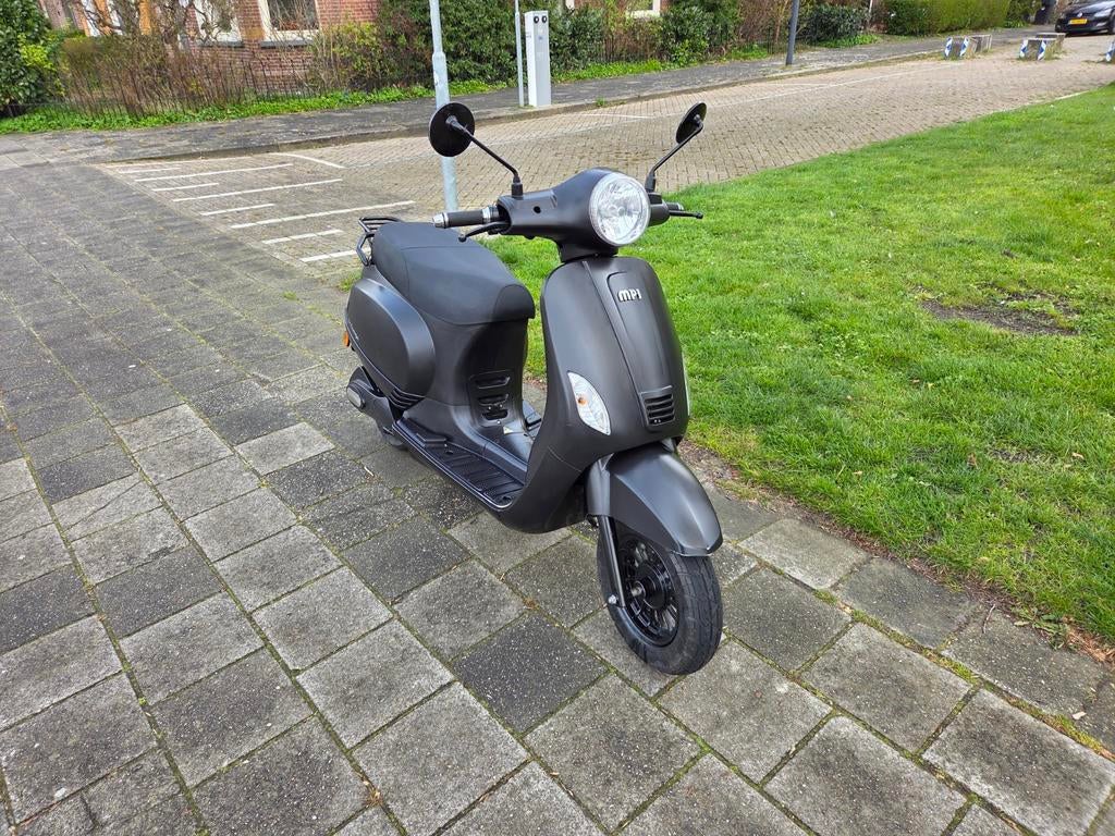 MPI Elektrische Scooter Vicenza – mat zwart, Ophalen, Elektrisch, Zo goed als nieuw, AGM