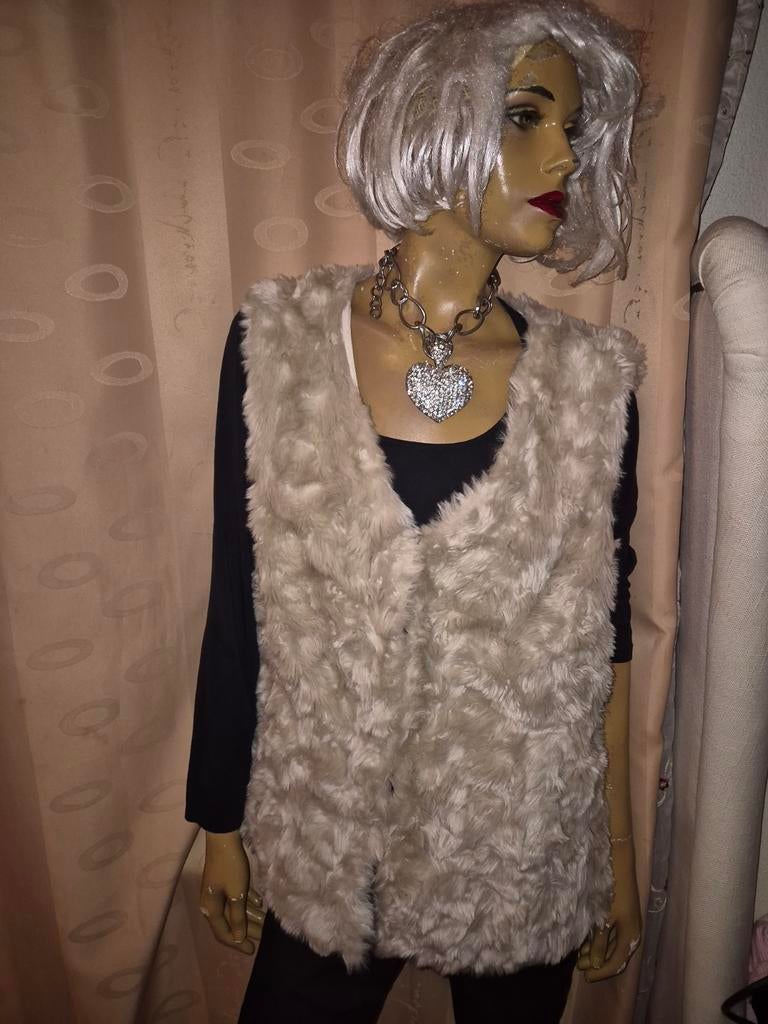 Mooie beige faux fur gilet bodywarmer maat XXL zgan, Beige, Maat 46/48 (XL) of groter, Ophalen of Verzenden, Zo goed als nieuw