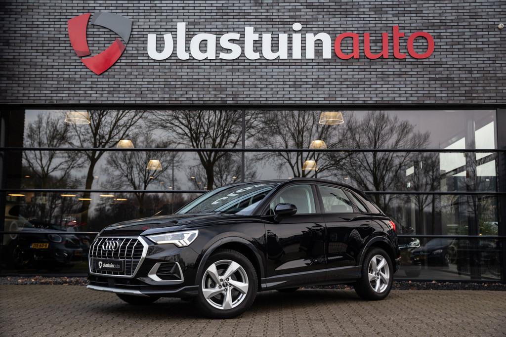 Audi Q3 35 TFSI Advanced edition , Standkachel, Elektrische, Zwart, 4 cilinders, 150 pk, 1505 kg