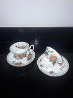 2 Royal albert kop en schotels Oranges, Verzenden, Zo goed als nieuw, Overige stijlen, Kop(pen) en/of Schotel(s)