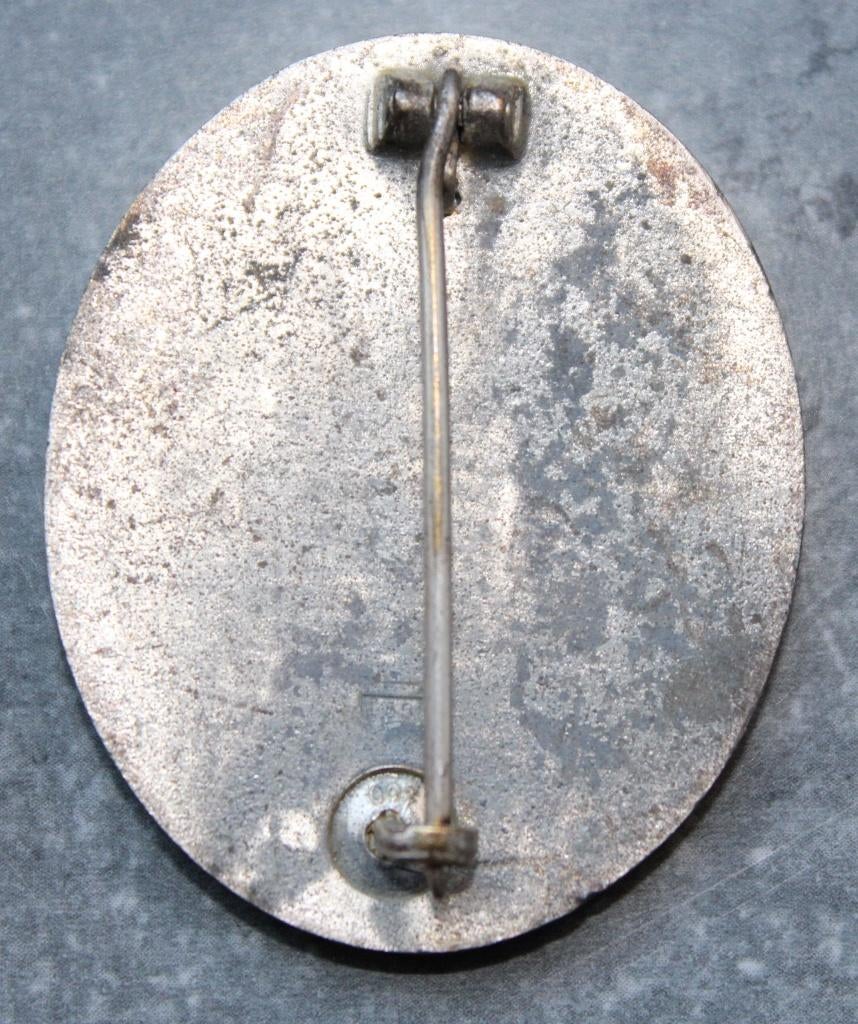 Zilveren VWA L/55 - 100, Verzamelen, Militaria | Tweede Wereldoorlog, Ophalen of Verzenden, Landmacht, Duitsland, Lintje, Medaille of Wings