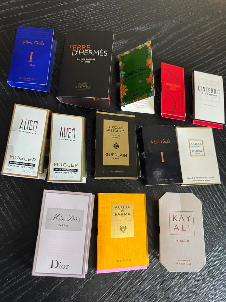 12 dames & heren parfumtesters proefjes, samples, testers, Ophalen of Verzenden, Nieuw