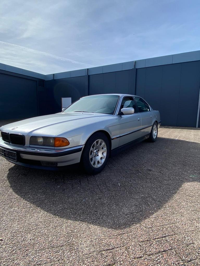 BMW E38 740i 1995 Youngtimer, Auto's, BMW, Particulier, 7-Serie, Airconditioning, Android Auto, Boordcomputer, Centrale vergrendeling