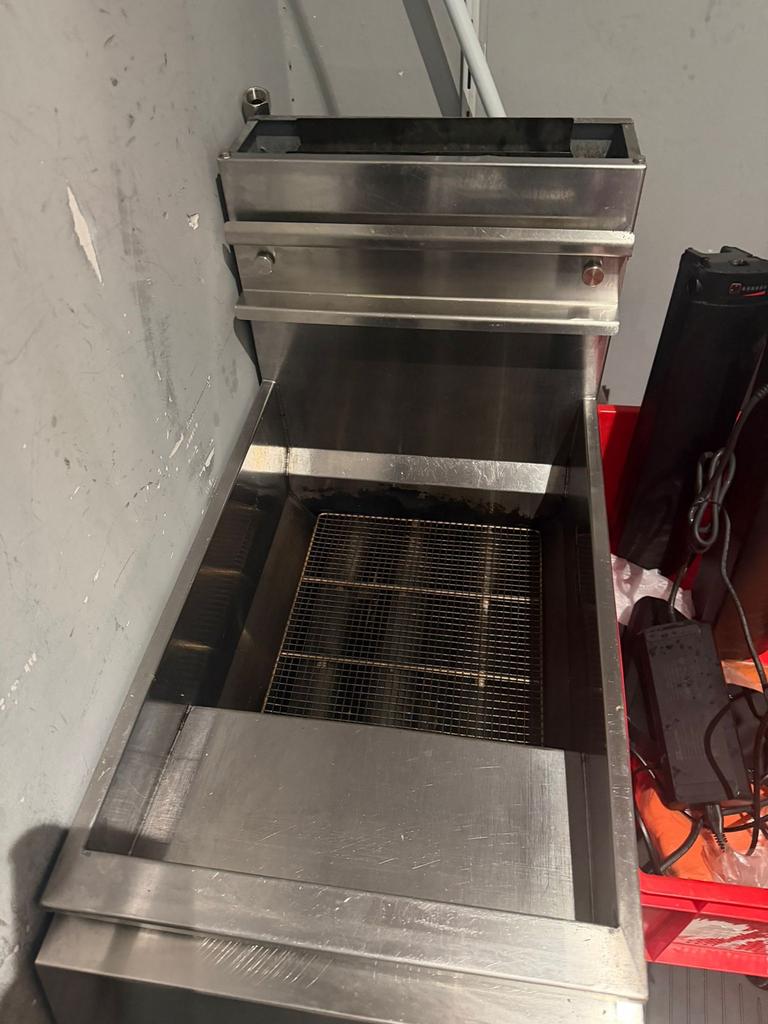 Gas friteuse 20 ltr, 4 liter of meer, Ophalen, Zo goed als nieuw