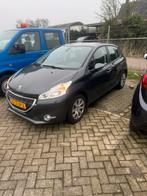 Peugeot 208 1.2 VTi 82PK 5D (102g) 2012 Grijs GOED LEZEN, Voorwielaandrijving, 31 €/maand, 1199 cc, Origineel Nederlands