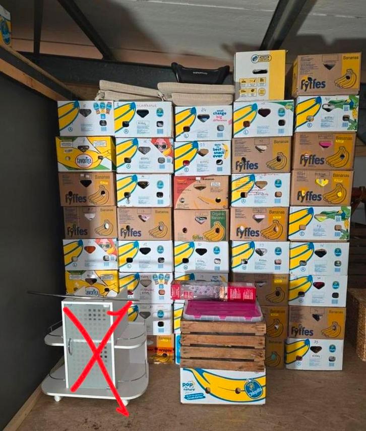 42 dozen rommelmarktspullen kleding knuffels speelgoed, Diversen, Rommelmarktspullen, Zo goed als nieuw, Ophalen