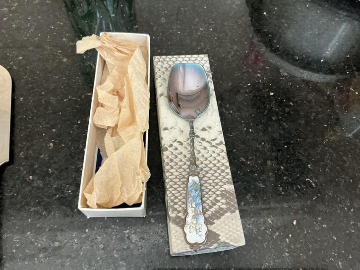 Zilveren Lepeltje Pako Reenen in originele doos, Antiek en Kunst, Antiek | Bestek, Ophalen of Verzenden