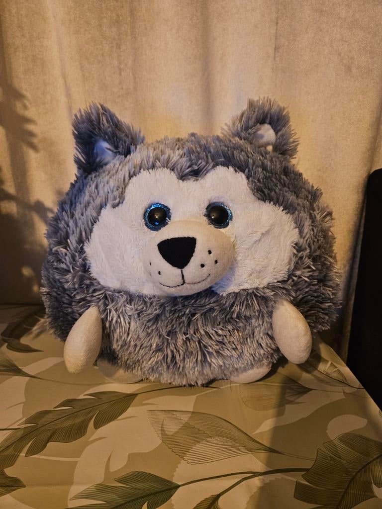 Knuffel wolf zgan je kan je handen erin stoppen eventueel, Ophalen of Verzenden, Zo goed als nieuw, Overige typen
