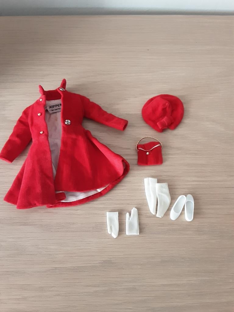 Barbie Skipper #1906 Dress Coat compleet!, Ophalen of Verzenden, Zo goed als nieuw, Kleertjes