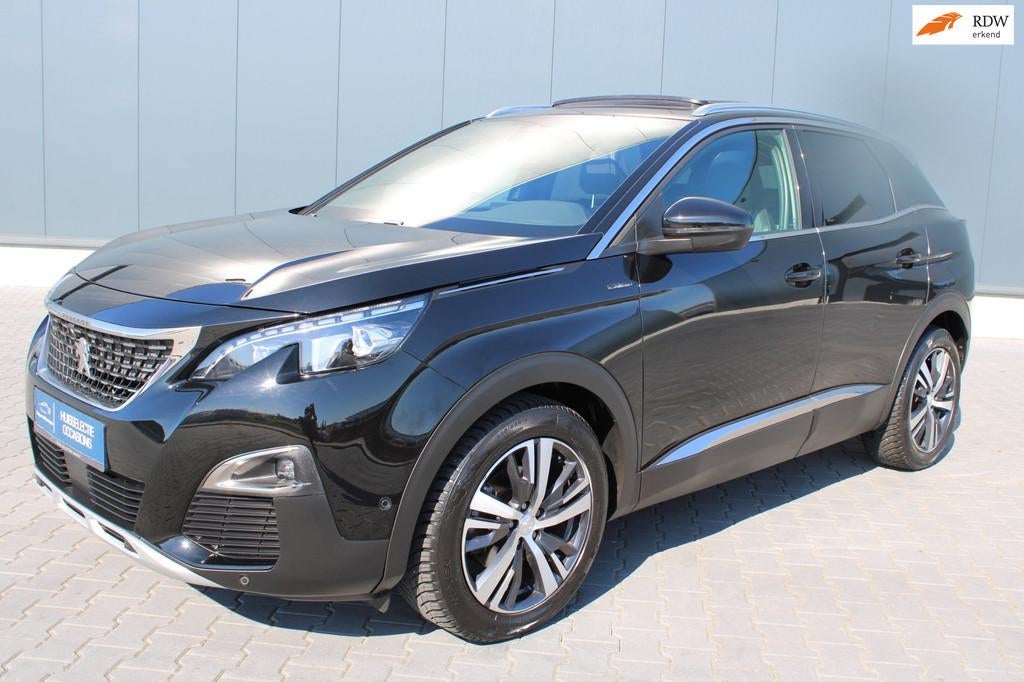 Peugeot 3008 GT-LINE BLACK EDITION SCHUIFDAK, Voorwielaandrijving, Gebruikt, 1199 cc, Leder en Stof