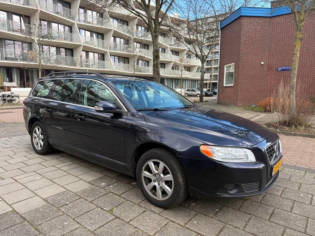 Volvo V70 1.6 T4 Kinetic Automaat Cruise Airco NW APK, Gebruikt, 4 cilinders, Blauw, Grijs