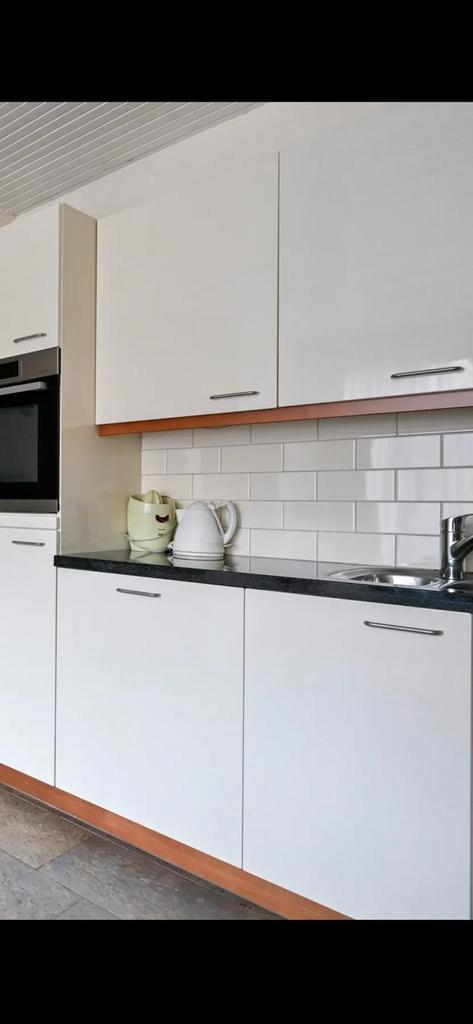 Granieten/composieten/stenen aanrechtblad, Huis en Inrichting, Keuken | Complete keukens, Zo goed als nieuw, Overige typen, Zwart