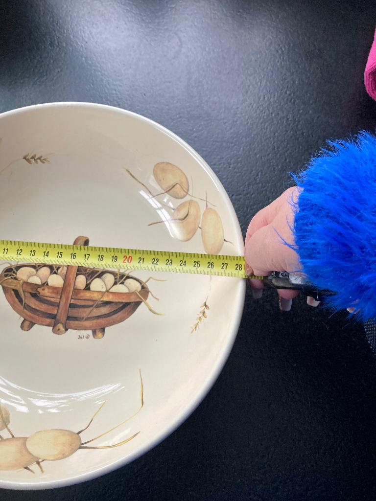 2 X CHICKEN FESTIVAL JET SCHAAL, Ophalen, Overige stijlen, Aardewerk, Schaal of Schalen