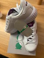 Diadora Sneakers - Nieuw in de doos! Maat 34, Ophalen of Verzenden, Nieuw, Meisje