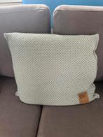Mooi sierkussen van Knit Factory, lichtblauw, Ophalen of Verzenden, Zo goed als nieuw
