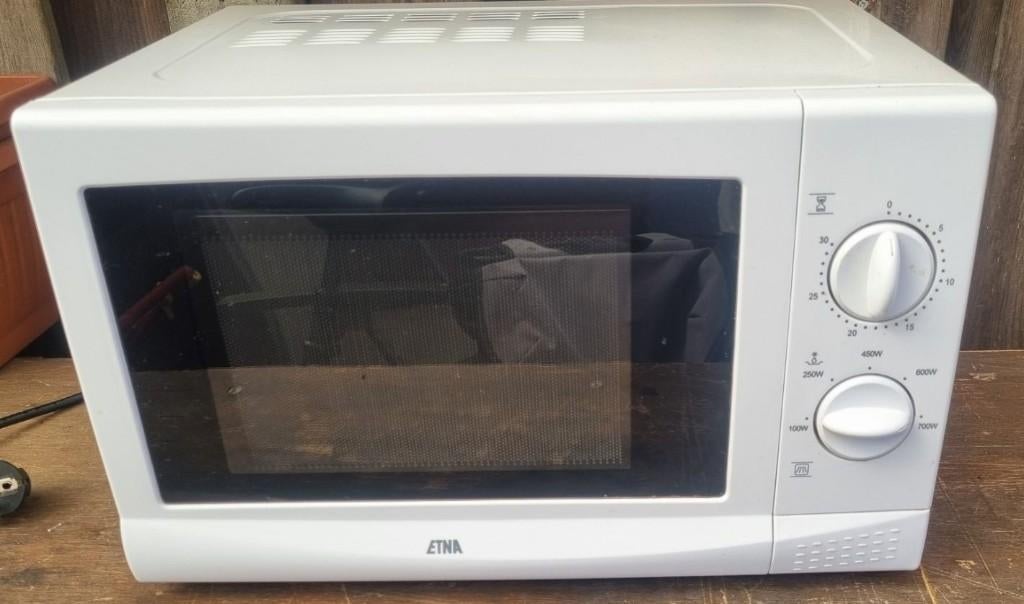 Etna magnetron, Witgoed en Apparatuur, Magnetrons, Ophalen, Minder dan 45 cm, Draaiplateau, Vrijstaand