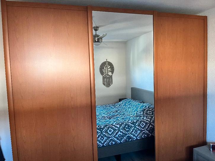 kledingkast met zweefdeuren, Huis en Inrichting, Kasten | Kledingkasten, Gebruikt, 200 cm of meer, 200 cm of meer, 50 tot 75 cm