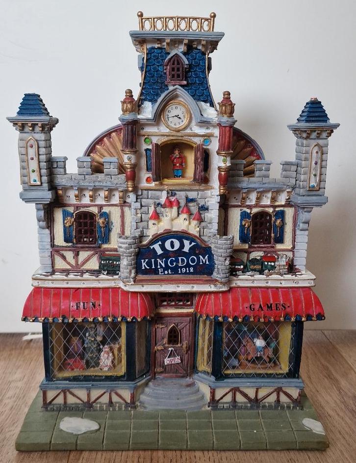 Lemax Toy Kingdom 35857, Diversen, Kerst, Gebruikt, Ophalen of Verzenden