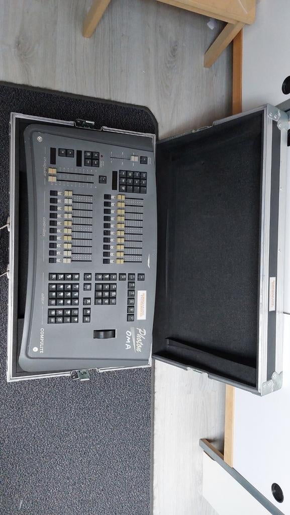 Compulite Photon 360 lichtcomputer met flightcase, Ophalen