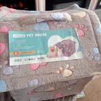 Nog een nieuwe kattenhuis .
Nog nooit gebruikt., Ophalen, Nieuw