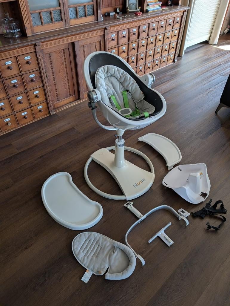 Fresco Bloom, Kinderen en Baby's, Kinderstoelen, Ophalen of Verzenden, Zo goed als nieuw, Meegroeistoel, Gordel(s)