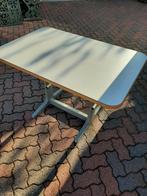 Camper tafel, Ophalen