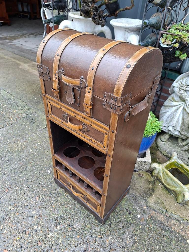 Fraai met leder bekleed wijnrek, met bovenklep afm: 50x25cm, Ophalen of Verzenden, Hout, Minder dan 50 cm