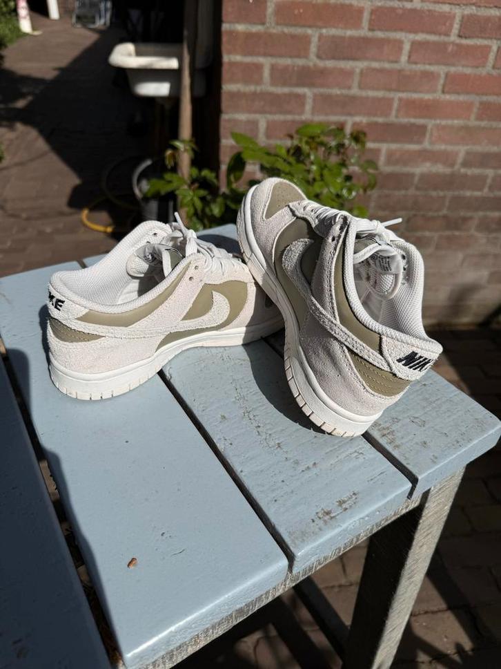 Nike Dunk Low BG (GS) - Maat 36 - Groen, Kleding | Dames, Schoenen, Nieuw, Sneakers of Gympen, Groen, Ophalen