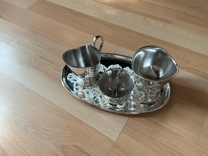 Douwe Egberts suiker- en melkstel op dienblad, Antiek en Kunst, Antiek | Goud en Zilver, Zilver, Ophalen