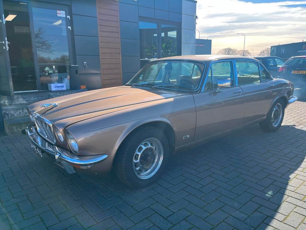 Jaguar XJ 4.2 Overdrive 1976, Automaat, Achterwielaandrijving, Gebruikt, Bruin