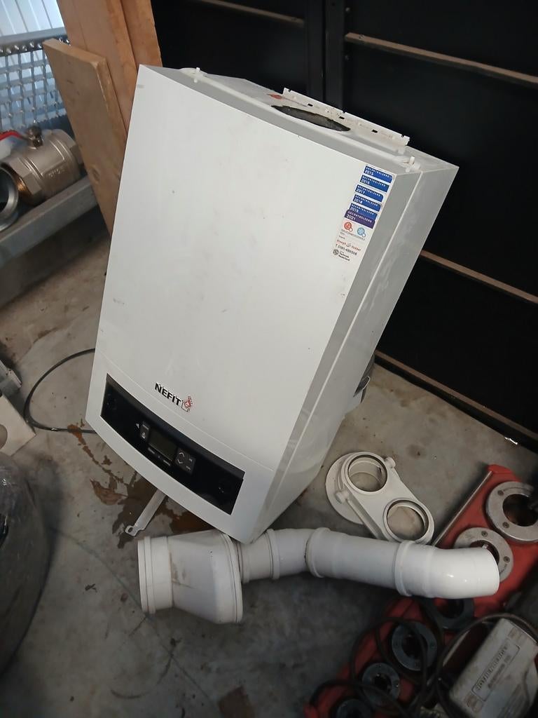 Nefit TrendLine HRC30 CW5 HR Combiketel, Ophalen, 30 tot 80 cm, Gebruikt, Cv-ketel of Combi-ketel