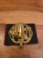 Kl baret embleem Limburgse jagers, Verzamelen, Ophalen of Verzenden, Landmacht, Nederland, Embleem of Badge