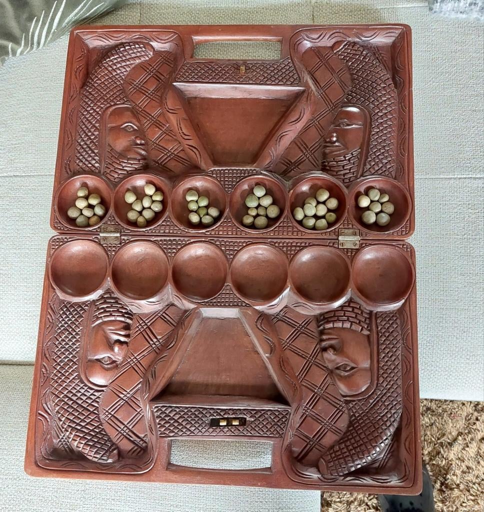 Houtsnijwerk Afrikaanse Mancala spellen., Ophalen of Verzenden