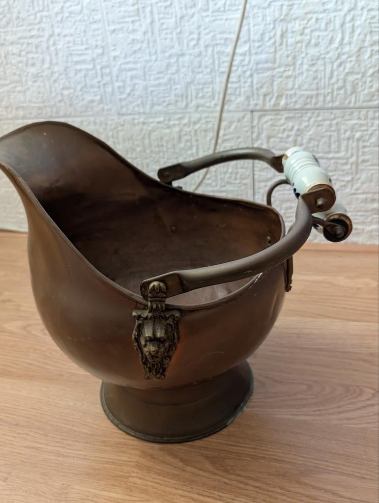 Antieke koperen kolenkit met Delfts blauw handvat, Antiek en Kunst, Ophalen