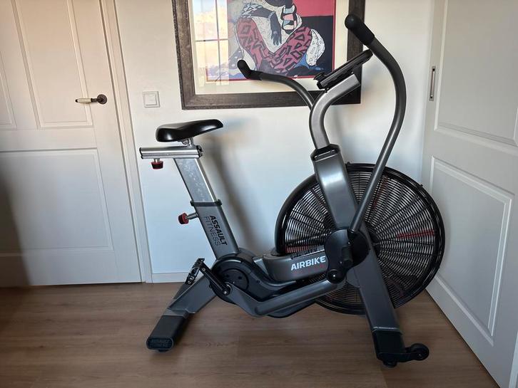 Assault Fitness Airbike Elite - Zo goed als nieuw, Sport en Fitness, Fitnessapparatuur, Zo goed als nieuw, Airbike, Armen, Benen